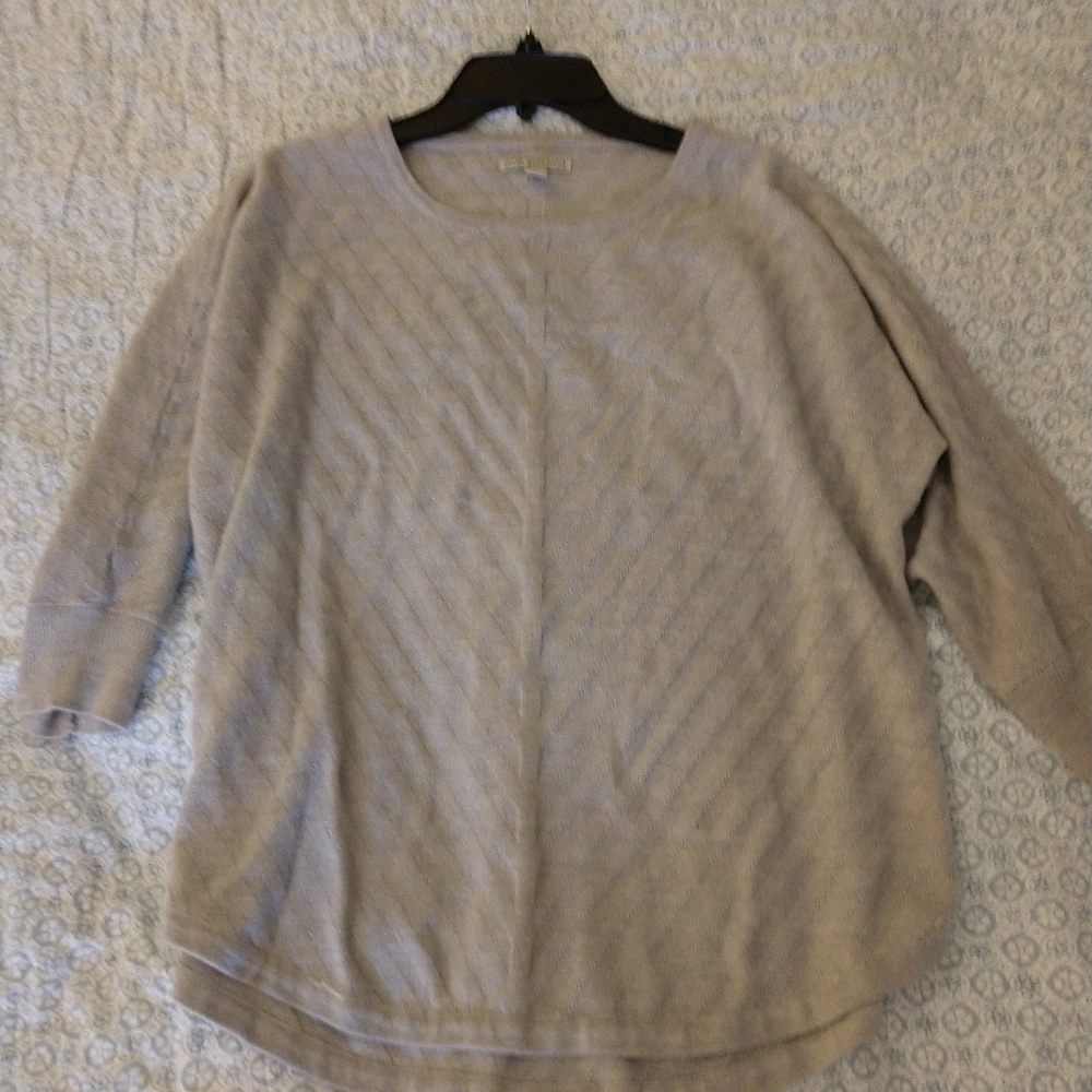 Women's light weight sweater top